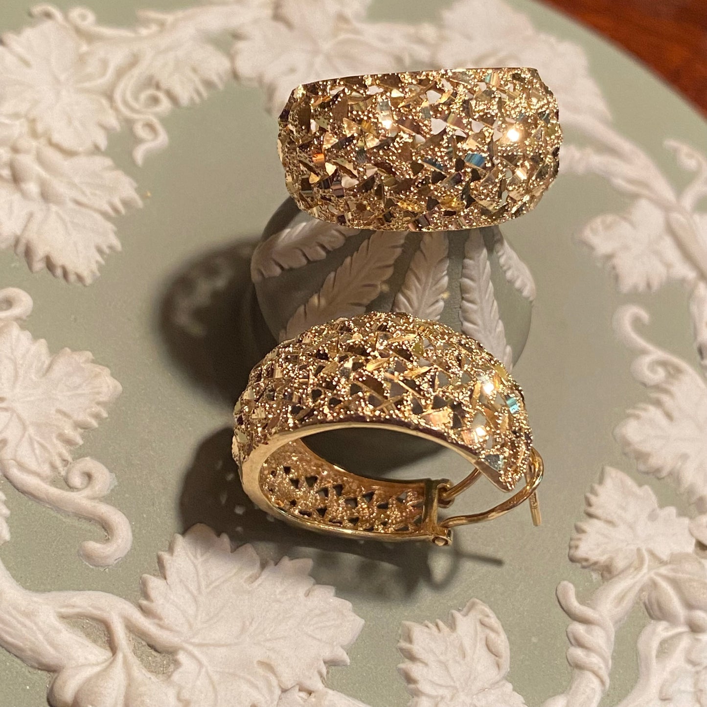 Diamond cut yellow gold earrings