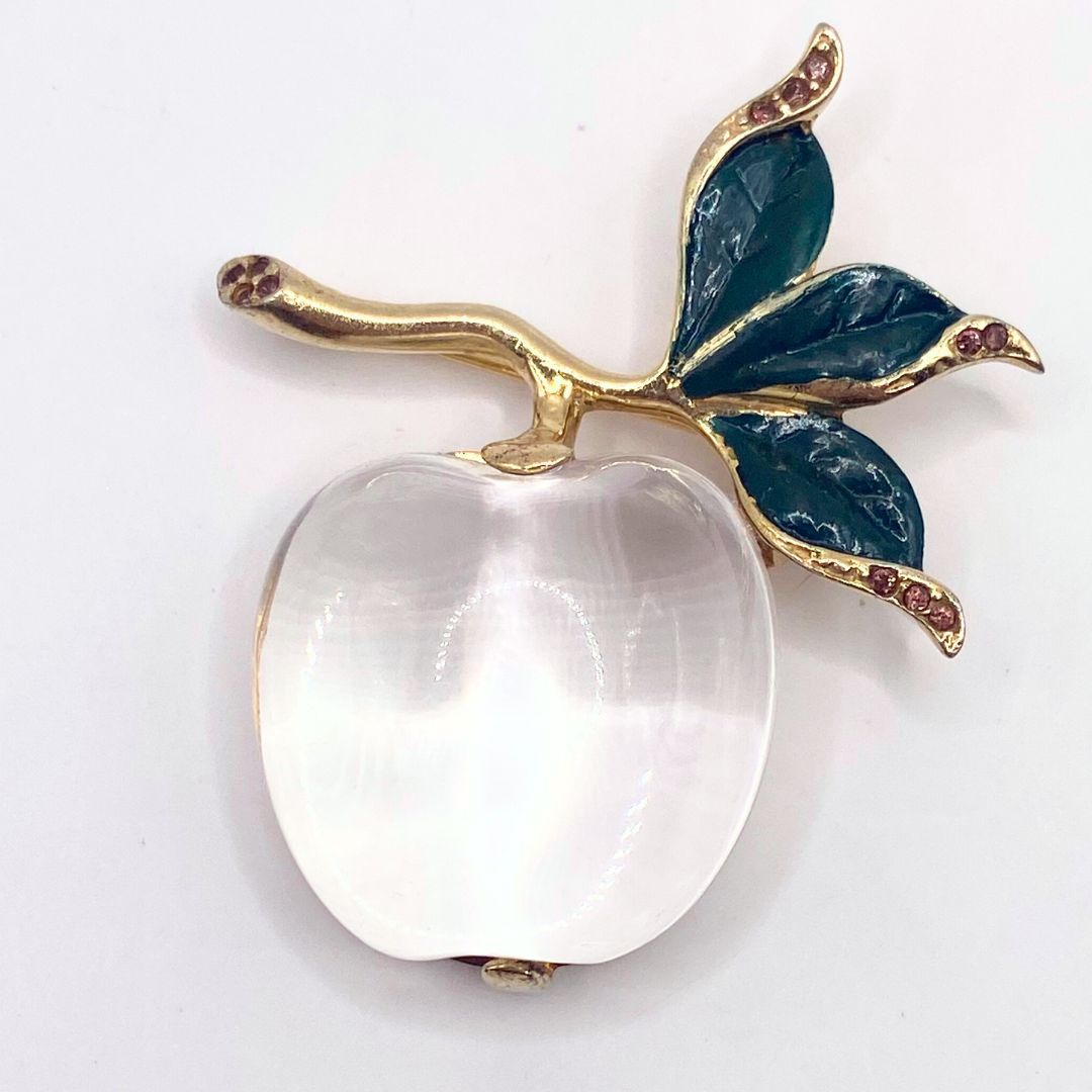 Jelly Belly Lucite Apple Brooch Front view