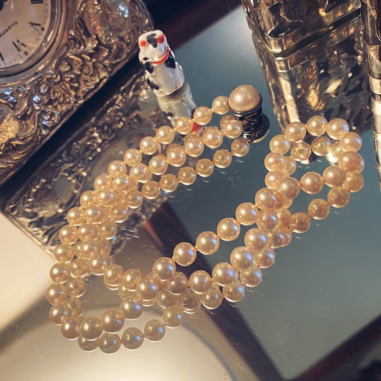Pearl choker necklace with silver clasp