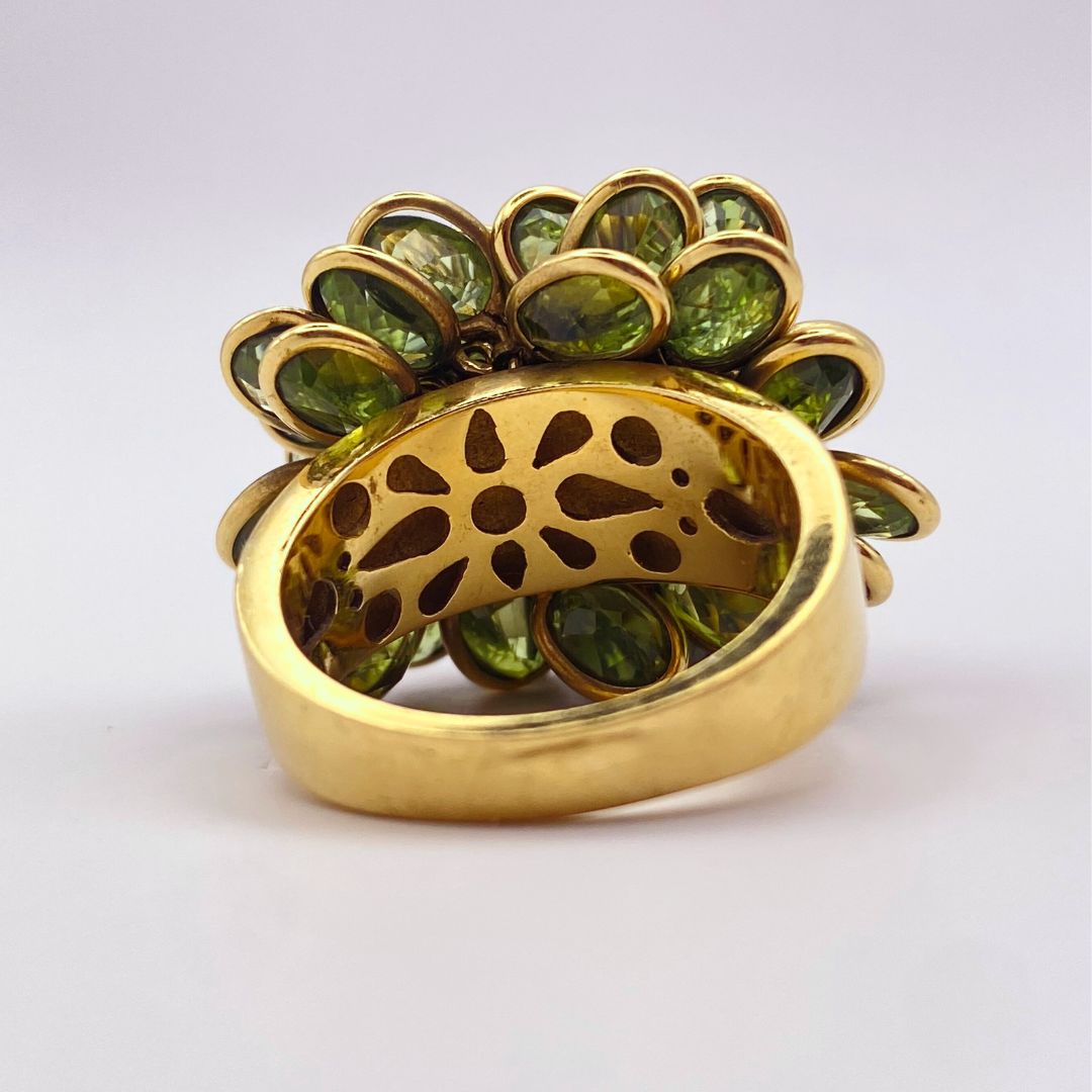 Peridot Petals Gold Ring Back