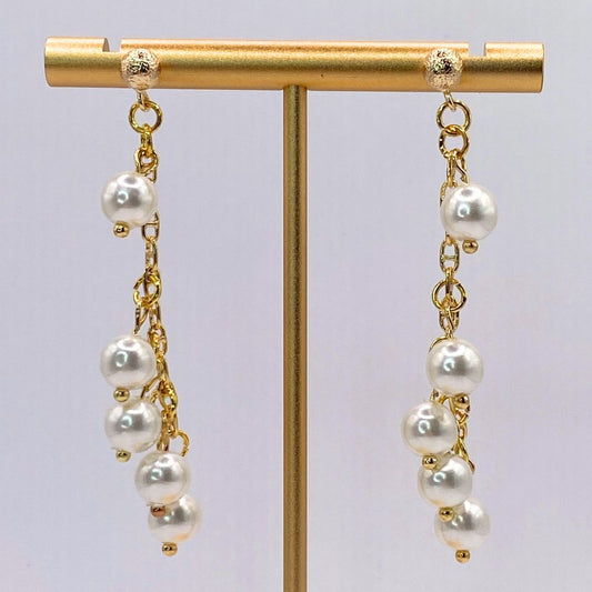 Faux pearl Reclaimed vintage gold plate earrings 