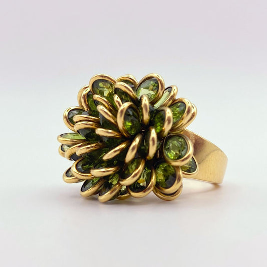 Peridot Petals Gold Ring Front