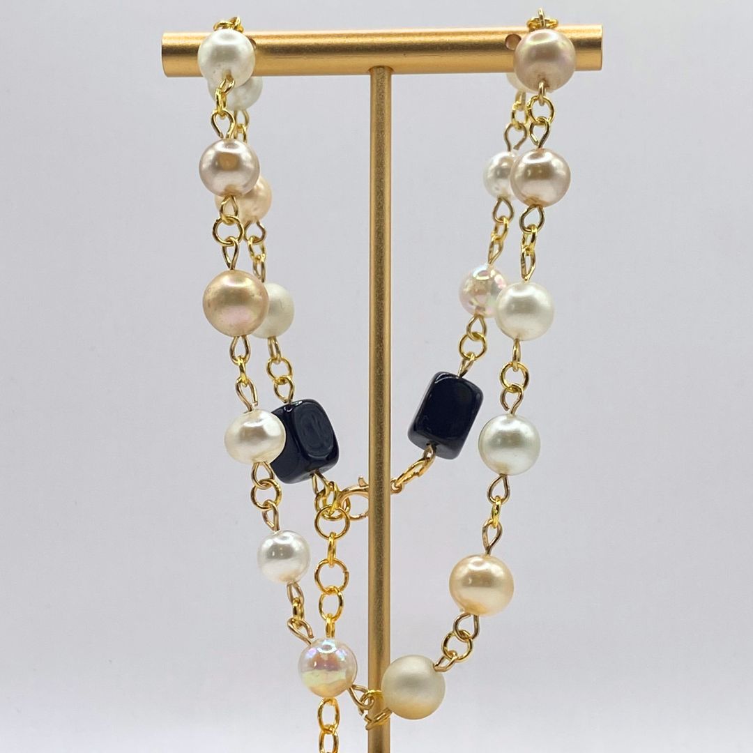 Reclaimed vintage beaded necklace Mixed faux pearl