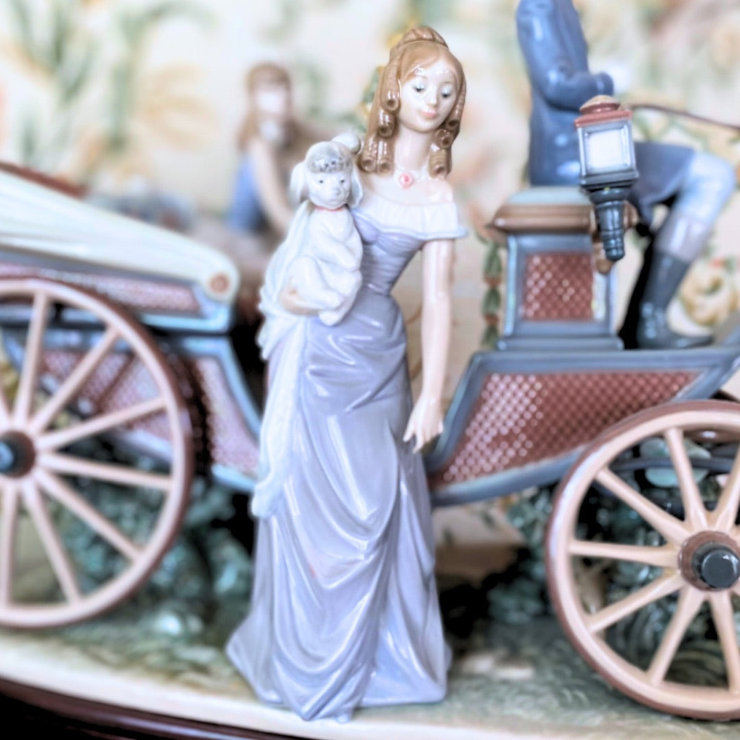 The Landau Carriage (B) by Lladró Girl and dog 